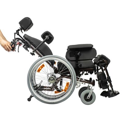 Кресло-коляска инвалидная Ortonica Comfort 600 вид сбоку
