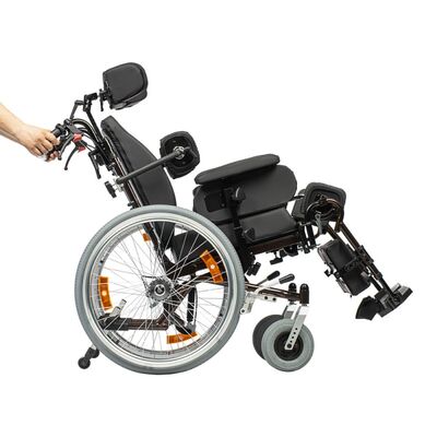 Кресло-коляска инвалидная Ortonica Comfort 600 вид сбоку