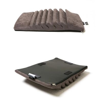 Ортопедическая подушка под спину «Детензор» клапаны для крепления на обратной стороне