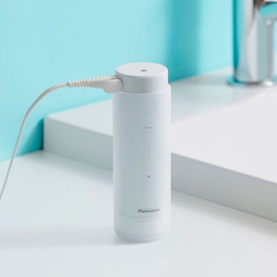 Ирригатор Panasonic EW-DJ4B-W520 быстро заряжается за 1 час Ирригатор Panasonic EW-DJ4B-W520 быстро заряжается за 1 час